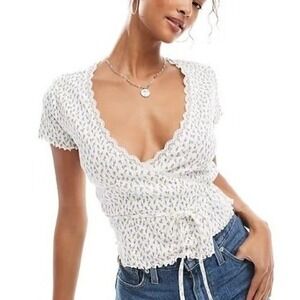 Miss Selfridge Wrap Top 6 White Purple‎ Ditzy Floral Pointelle Feminine Coquette